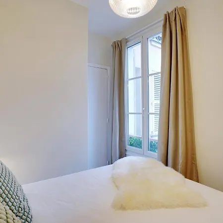 Apartment Cosy Flat By Les Maisons De Charloc Homes