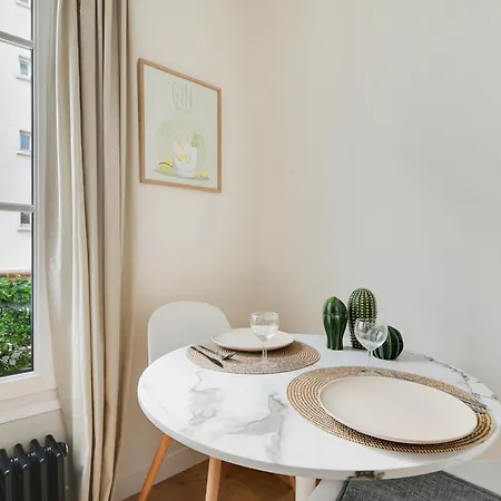 Cosy Flat By Les Maisons De Charloc Homes *